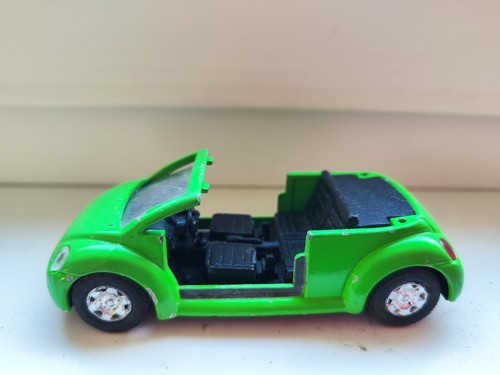 Welly VW New Beetle grün mit Friktionsmotor 1:36 defekt