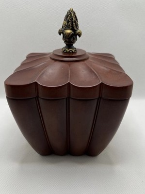 Bombay Co. 2004 Authentic Jewelry Music Box  Rings Brown Wood Read