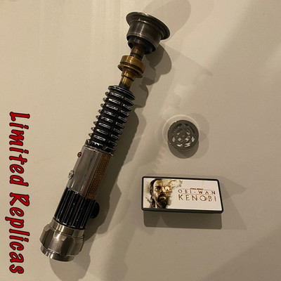 Roman Props Obi Wan Kenobi TV Series Mashup Lightsaber and Plaque NEW Weathered