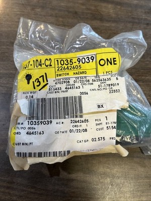 10359039 GM O.E. Hazard Warning Switch 99-05 Pontiac Grand Am - Free Shipping