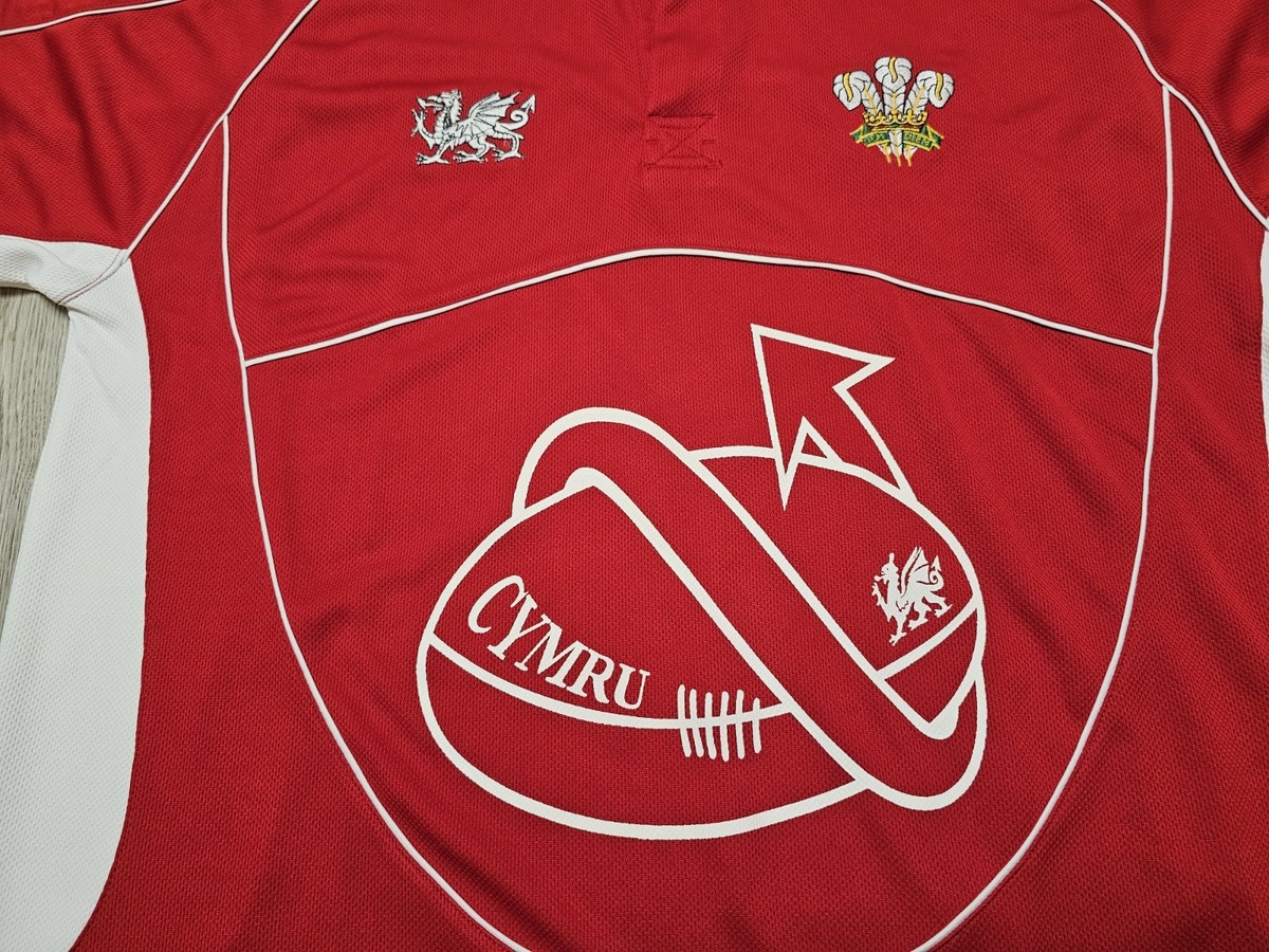 Maglia Italia Europei 2021 Bernardeschi MAGLIA RUGBY GALLES Rossa Retro –  Taglie S-5XL, Stile Classico, Perfetta Per I Tifosi Maglia Rugby Galles  Rossa Retro Taglie S-5XL, image size:1200x900