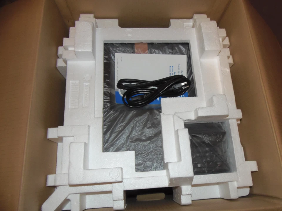 New Dell 2130CN Workgroup Color Laser Printer Please Read - Image 3 of 4