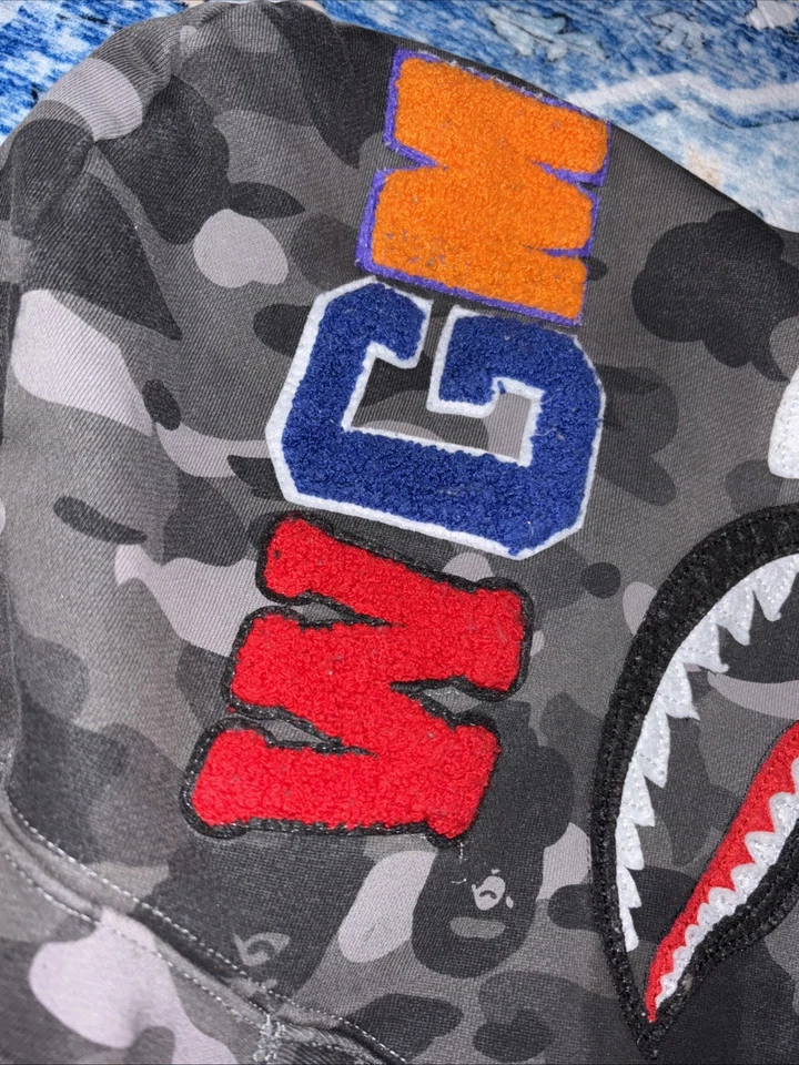 Sudadera con Capucha Bape Negra ABC Camuflada Tiburón Cremallera Completa Un Mono de Baño Talla XXL / 2XL Foto 4 de 4