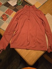 THE NORTH FACE womens quarter zip fleece. Worn Once. Warm