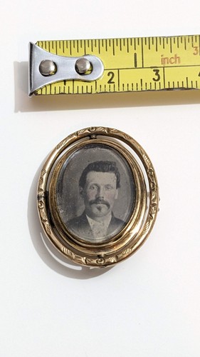 Civil War Era Mourning Swivel Jewelry Gentleman's Photo Jet Gold Locket Brooch - Picture 11 of 11