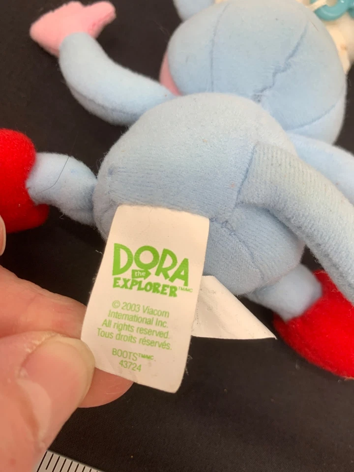 Gund Dora La Exploradora Botas Mono con Orejas de Conejo Llavero Foto 3 de 4