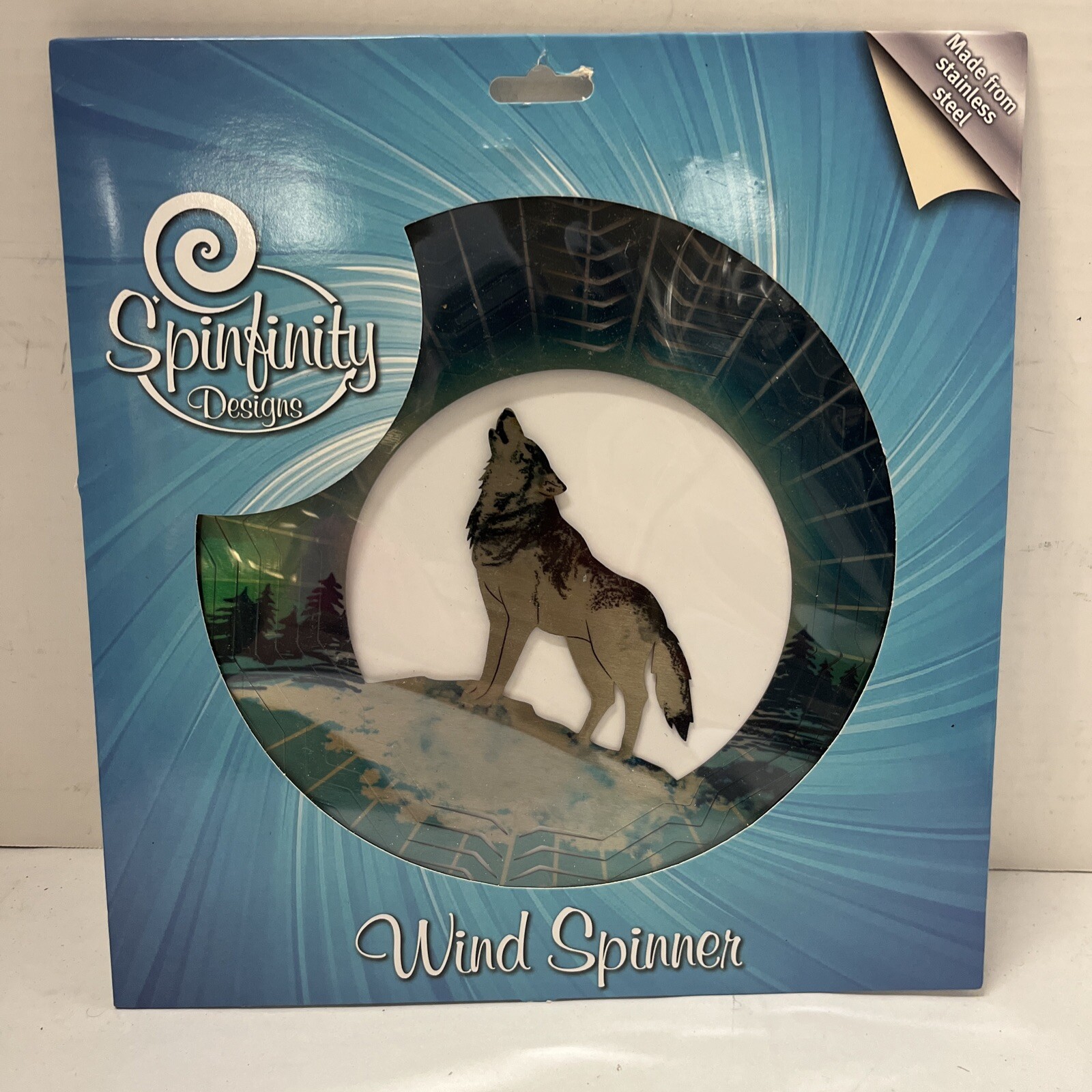 Patriotic Spinfinity Designs Wind Spinner Animated Collection Wolf