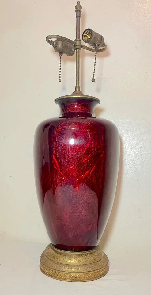 ENORME Lámpara Jarrón Guilloche Bronce Mecanizado Esmalte Lámina Roja Ginbari Japonesa Antigua Foto 3 de 4
