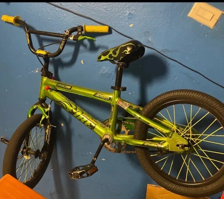 AVIGO CROSS FIRE Kids Bike 16 inch GREEN