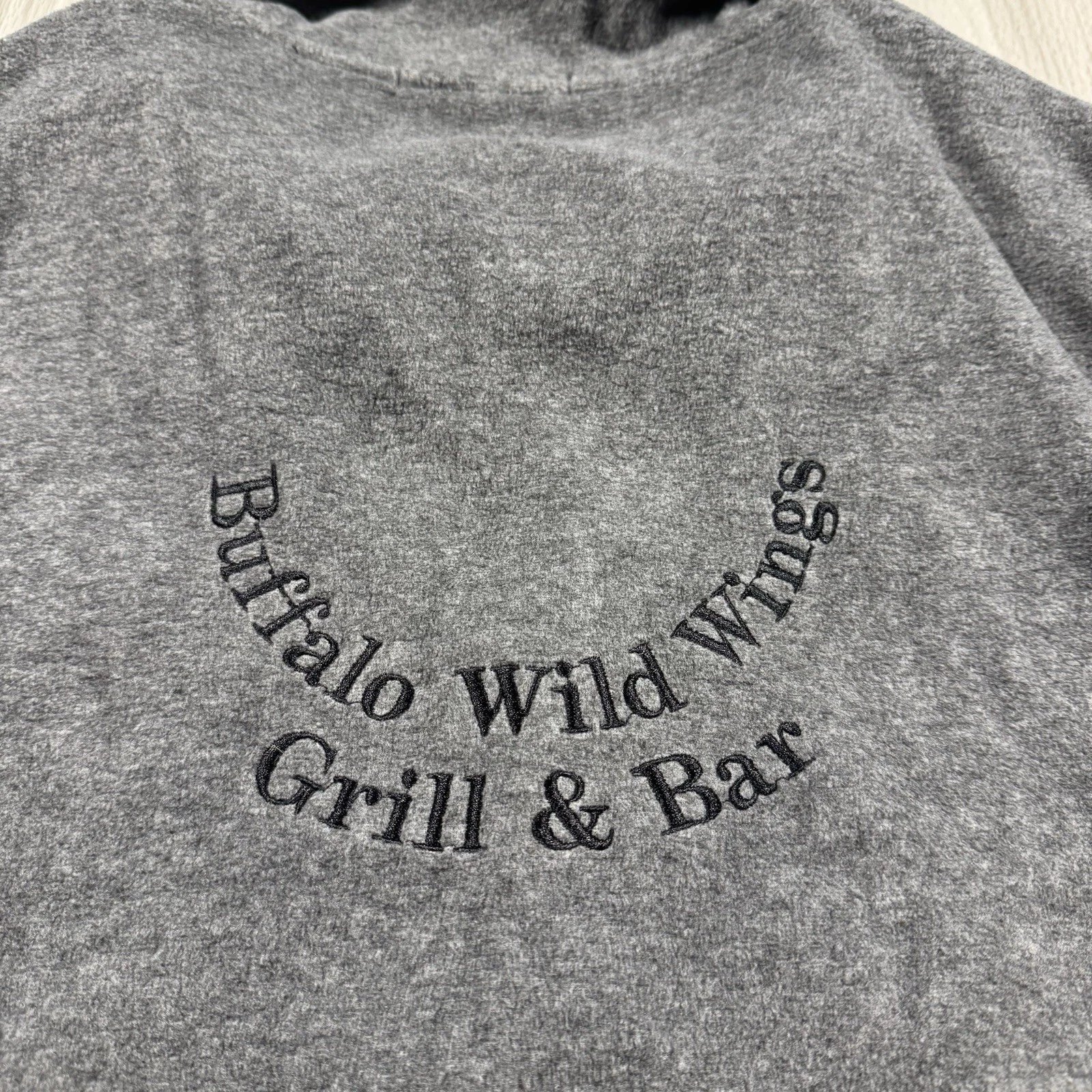 Buffalo Wild Wings Full Zip Fleece Vest Mens XL Gray Logo Port & Co Workwear EUC image 8