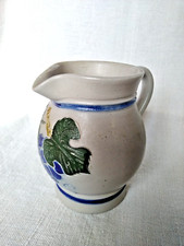 Charmant petit pichet en grès