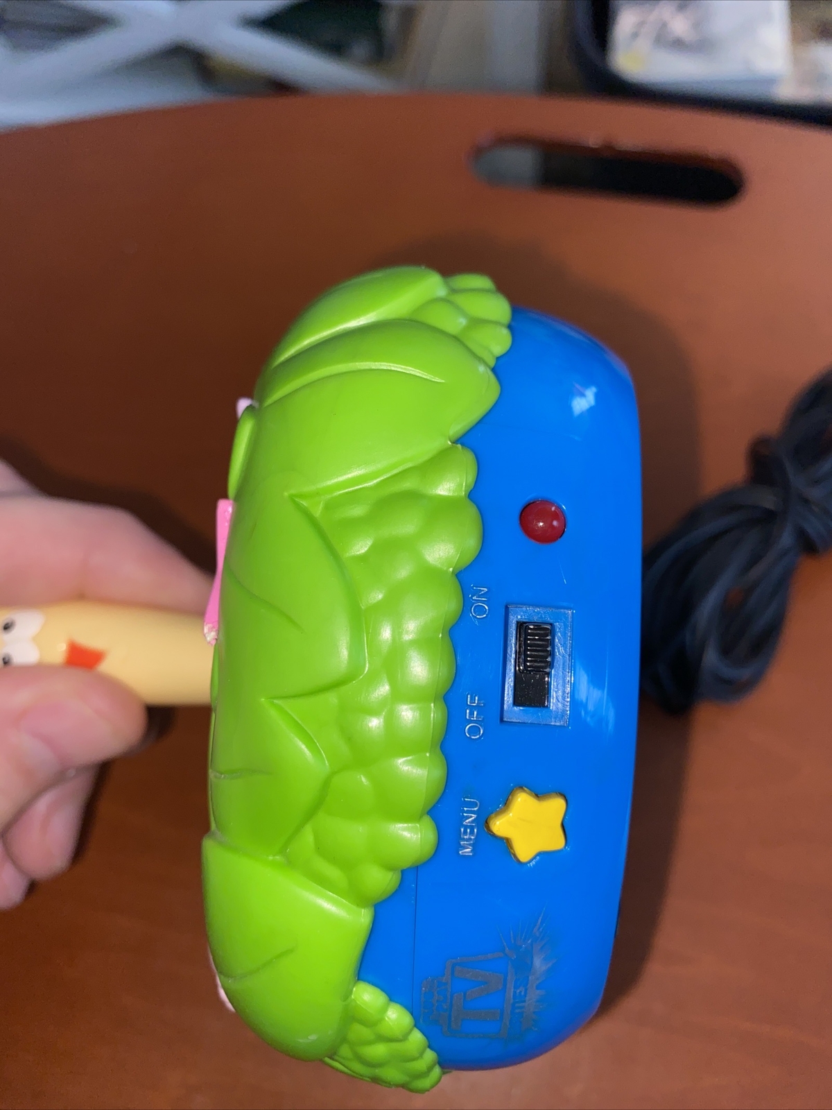 DORA the EXPLORER Jakks Pacific 2005 PLUG 'N PLAY TV Game Controller