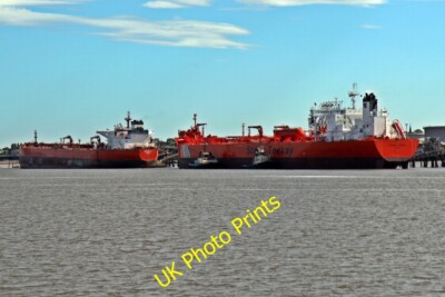 Photo 6x4 Oil tankers, Tranmere Oil Terminal Nearest is Stena Sirita (IMO c2015