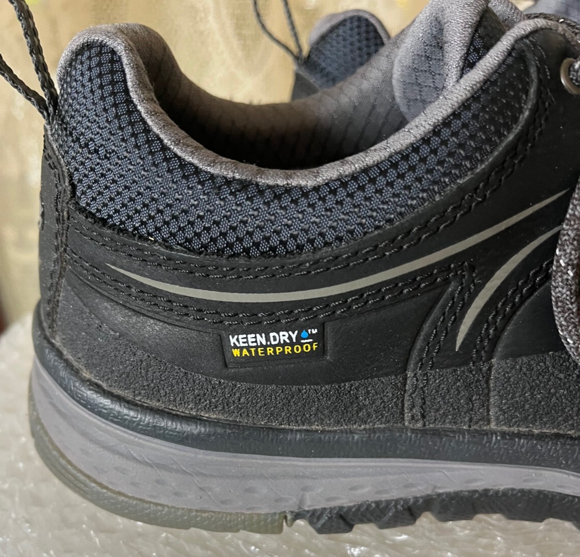 Scarpe da ginnastica Keen donna taglia 8 5 W impermeabili nere in pelle escursionismo casual