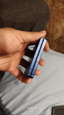 Samsung Galaxy Z Flip 7 - 256 GB - Blue Shadow (Unlocked) for sale