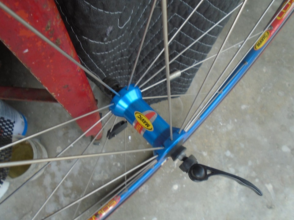 Anidized Rims MAVIC COSMOS BLUE WHEELSET 700c Road Bike Wheels 2050g 24/28 Spoke ...