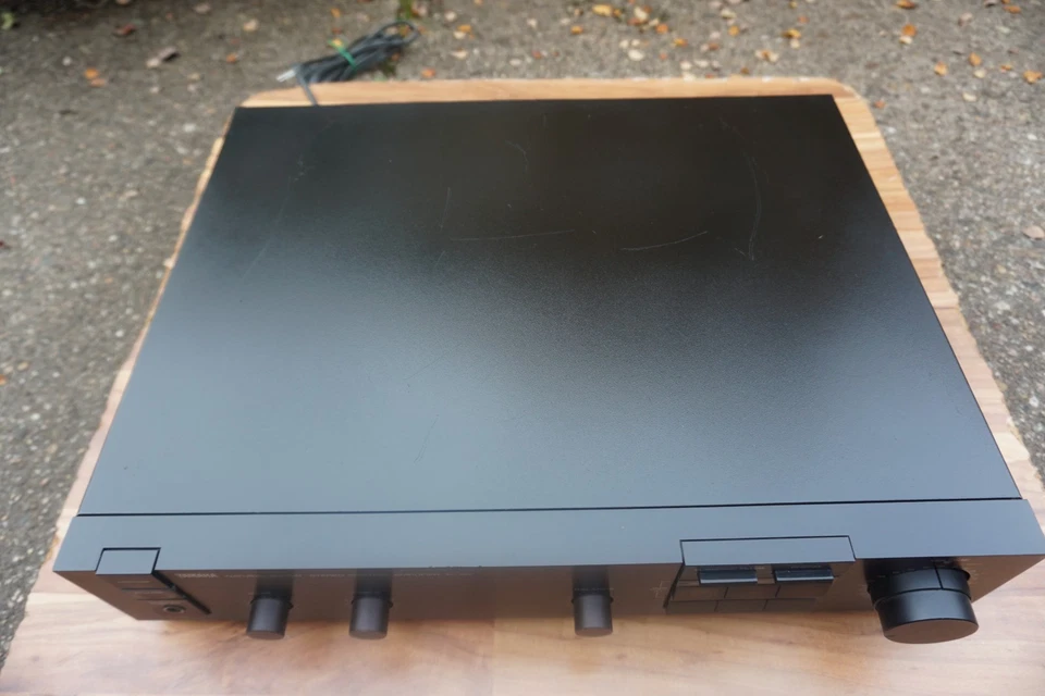 Gepflegter High End  Vorverstärker Yamaha C 40 mit Phono MM / MC - Bild 4 von 4