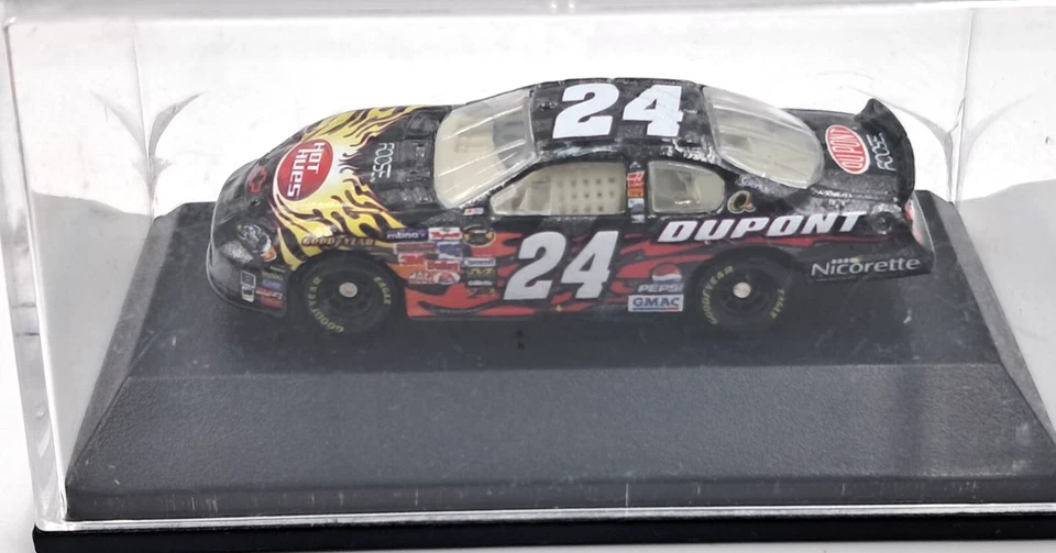 2007 Jeff Gordon #24 Lot of 2 Dupont Flames& Foose Hot Hues Impala SS 1/87 Scale - Image 4 of 4