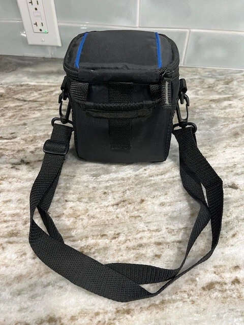 Case Logic Camera Case 4 x 6 Black With Strap - Image 4 of 4