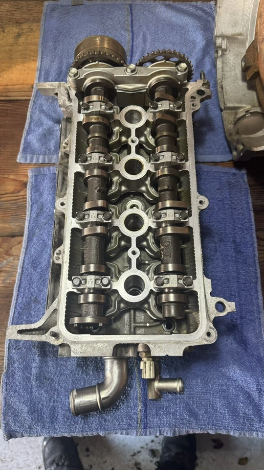 Toyota Prius C 2012-2019 1,5 L 1NZFXE4 cilindro motor culata forma sólida OEM Foto 4 de 4