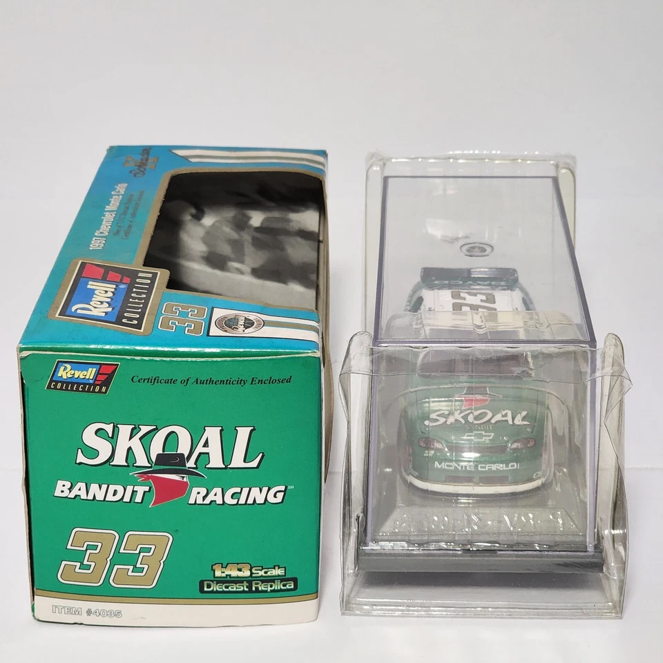 1:43 Revell 1997 Diecast #33 Skoal Bandit Monte Carlo Ken Schrader  - Image 4 of 4