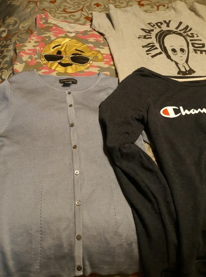 Girl’s Size10/12/14, Lot Of 8 shirts, Used - Image 4 of 4