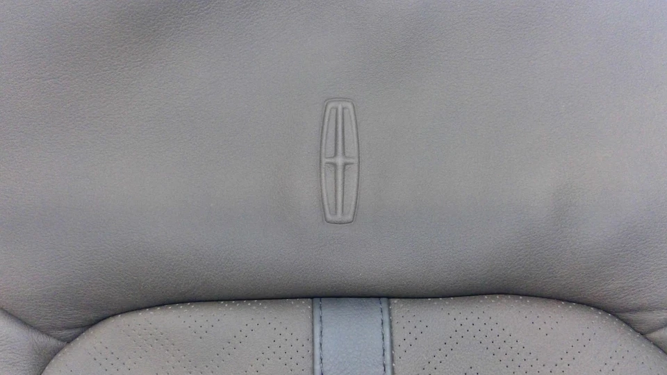 Funda trasera asiento delantero para Lincoln MKX 2016 ASM FA1Z5864417FB - NUEVA OEM Foto 2 de 3