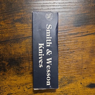 Smith & Wesson 2002 Limited Edition Golden Issue 150th Anniversary Knife