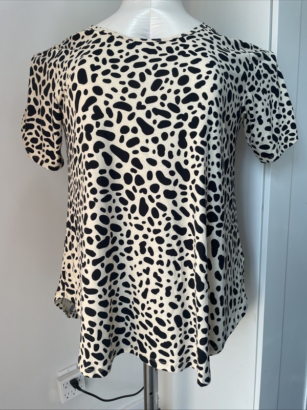 New Woman's LuLaRoe Cream Black Spotted MORGAN Shirt Top Size 3XL