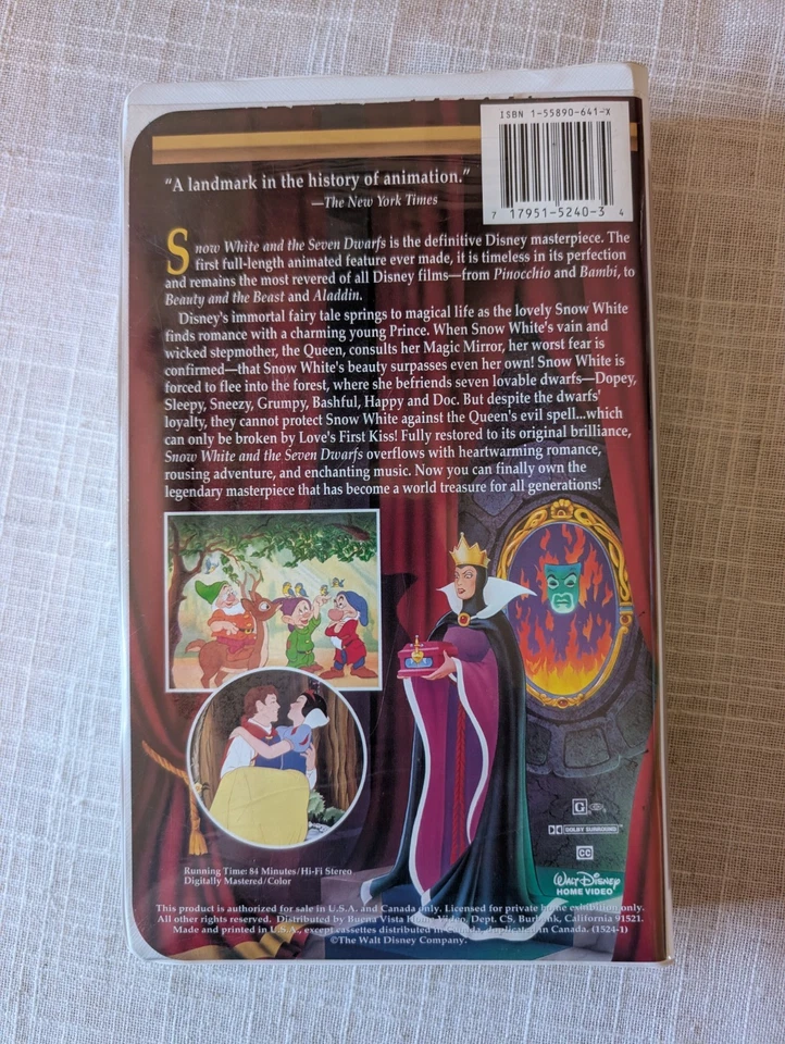 Walt Disney Snow White and The Seven Dwarves VHS Video Tape With Clamshell - Image 2 of 3