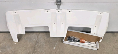 Windshield Visor Lund 19069 fits 99-04 Jeep Grand Cherokee for