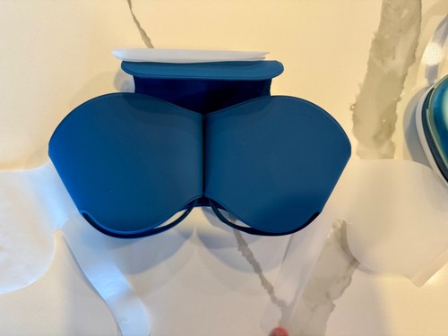 Apple AirPods Max Gen 1 (POUR PIECES) + coque 3ème partie ; emballage d'origine - Photo 4 sur 7