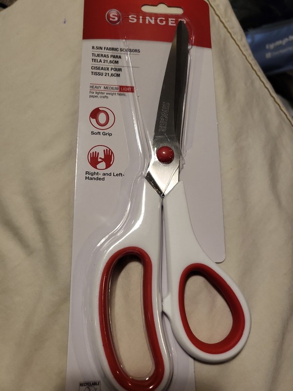 SINGER Fabric Scissors 8.5 inch with Comfort Grip, 1-pack, Red & White - NEW