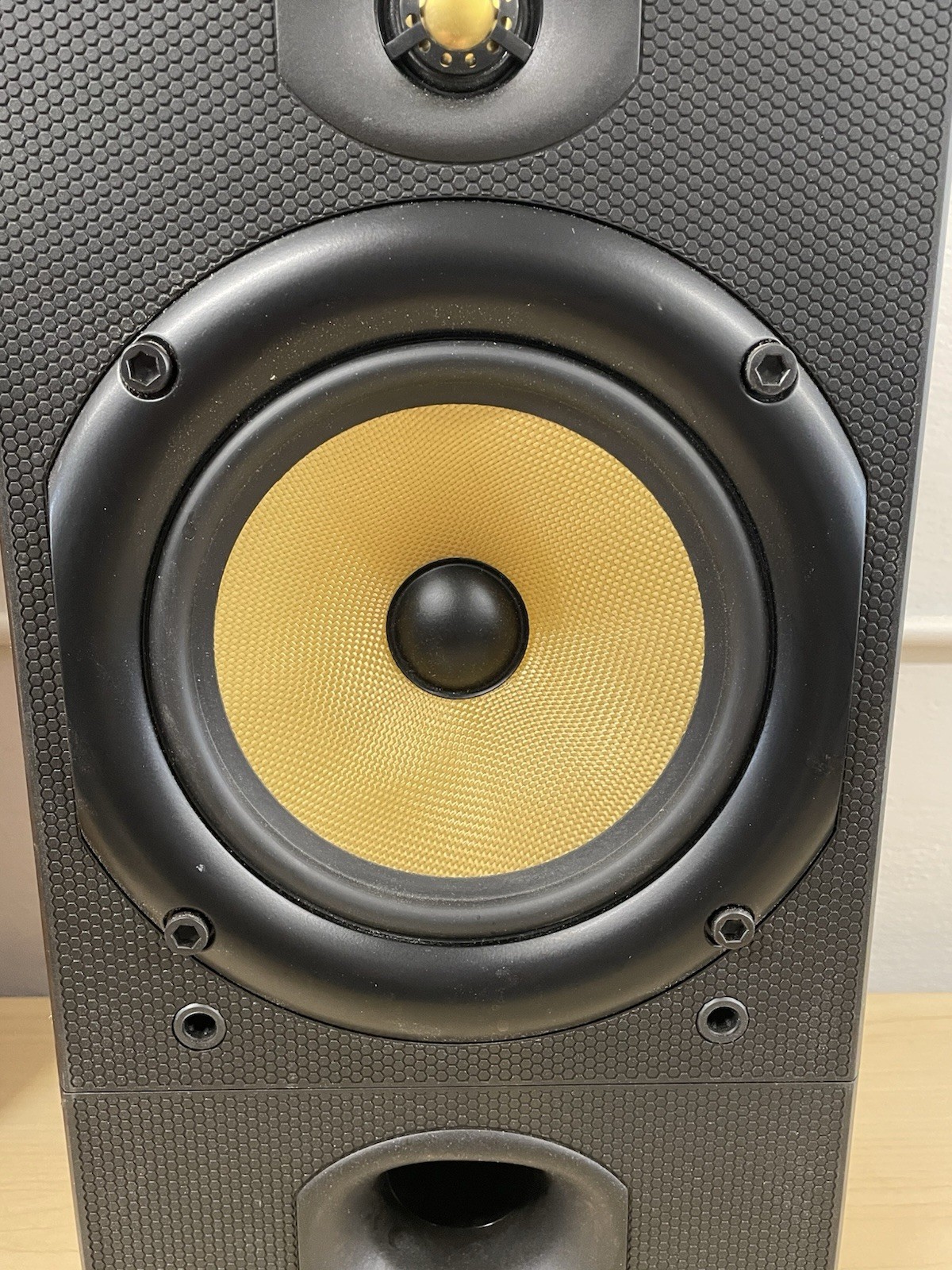 B&W DM602 Black Audiophile Bookshelf Speakers Made in England