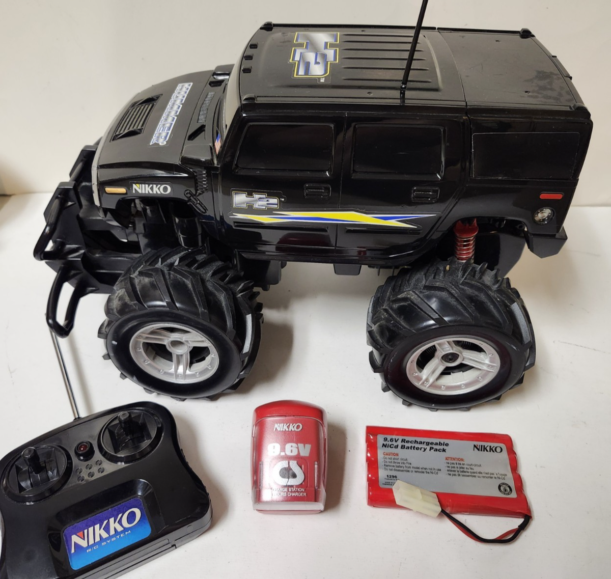 VTG NIKKO Hummer H2 RC Car Truck 1/10 Black Scale Remote Battery