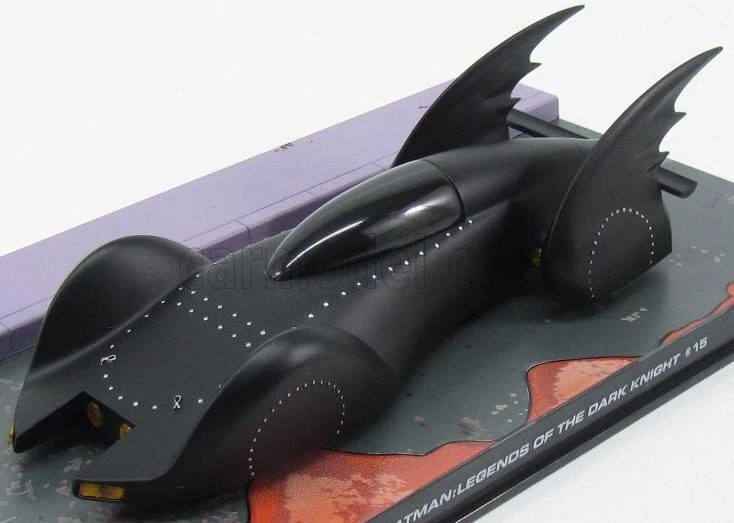MODELLINO AUTO STATICO BATMAN BATMOBILE - LEGEND OF THE DARK KNIGHT 15 1/43 - Immagine 2 di 4