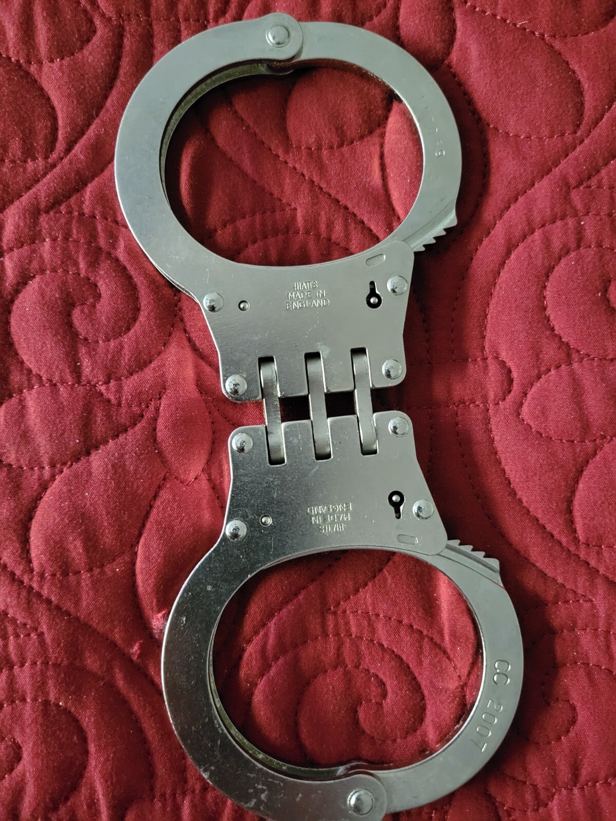Hiatt Handcuffs made in England w/working key eBay