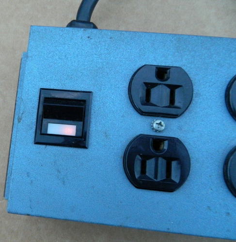 Vtg SPC Tech. USA Model UL2600 BF Power Outlet-125V*10 Outlet*14 ft. Cord*Blue - Picture 6 of 17