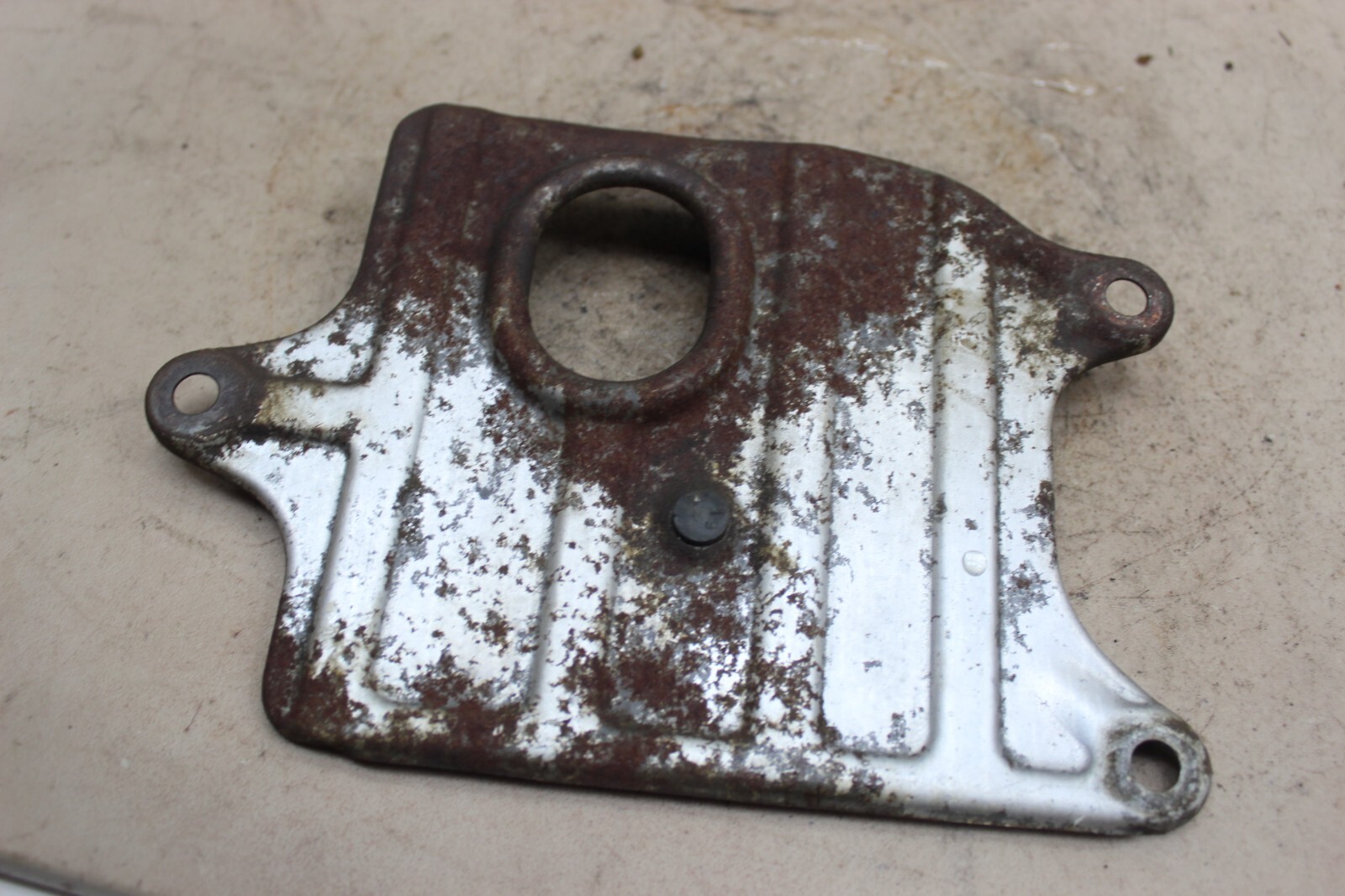 Honda G200 MultiPurpose Engine Cover Plate OEM สำนักงานสิทธิประโยชน์ มหาวิทยาลัยรังสิต