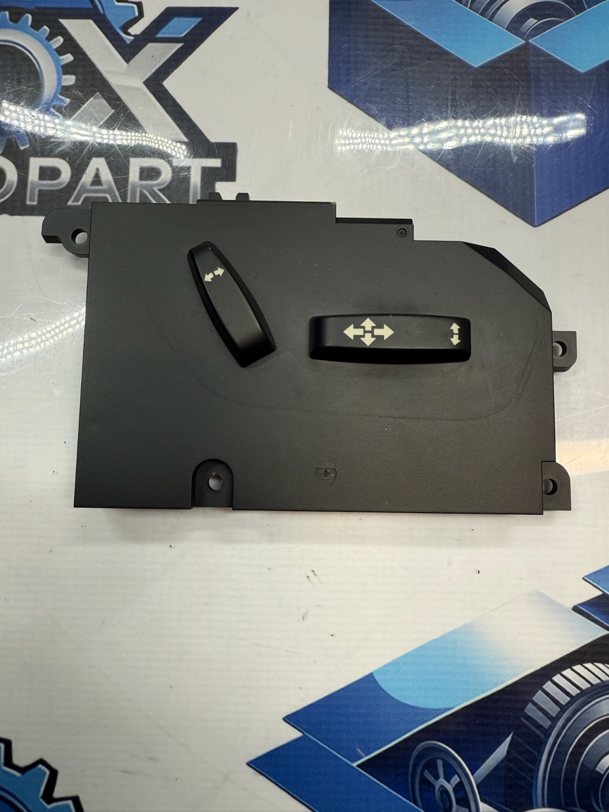 2004-2018 VOLVO S40 S60 V60 Front Right Passenger Seat Control Switch 30669109