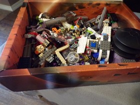 LEGO LIFE ON MARS 7317 Aero Tube Hangar - 100% complete w/ box and manual