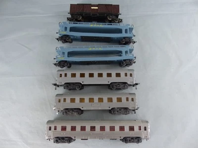 Gégé Ho , lot de 7 wagons voyageurs marchandises STVA PARIS MILAN couvert - Photo 1/4