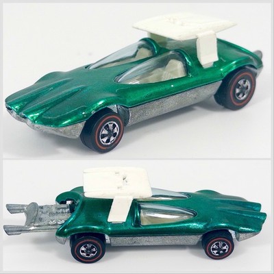 Hot Wheels Redline Shiny Green 70 Swingin Wing W/Original White Wing Interior