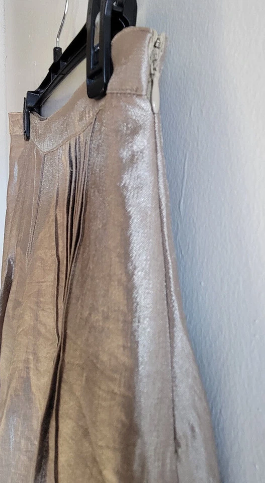 Юбка-расклешенная коллекция NY миниатюрная размер 6 складок боковая молния мерцающая бежевая длина до колена - Изображение 4 из 4