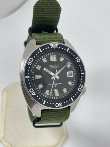 VINTAGE SEIKO SECOND DIVER DATE AUTOMATIC WATCH REF 6105-8000  - Afbeelding 1 van 3