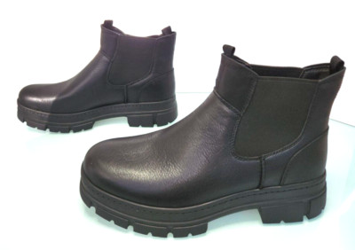 UGG Mens Skyview Chelsea black pull on leather boots New Sz 13