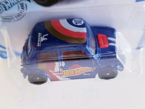 Hot Wheels 2019 Morris Mini Blue HW Race Team - Picture 3 of 5