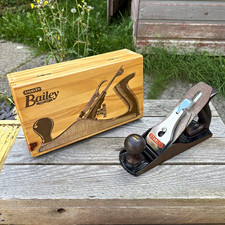 A STANLEY No 4 smoother plane in original Stanley Bailey pine box