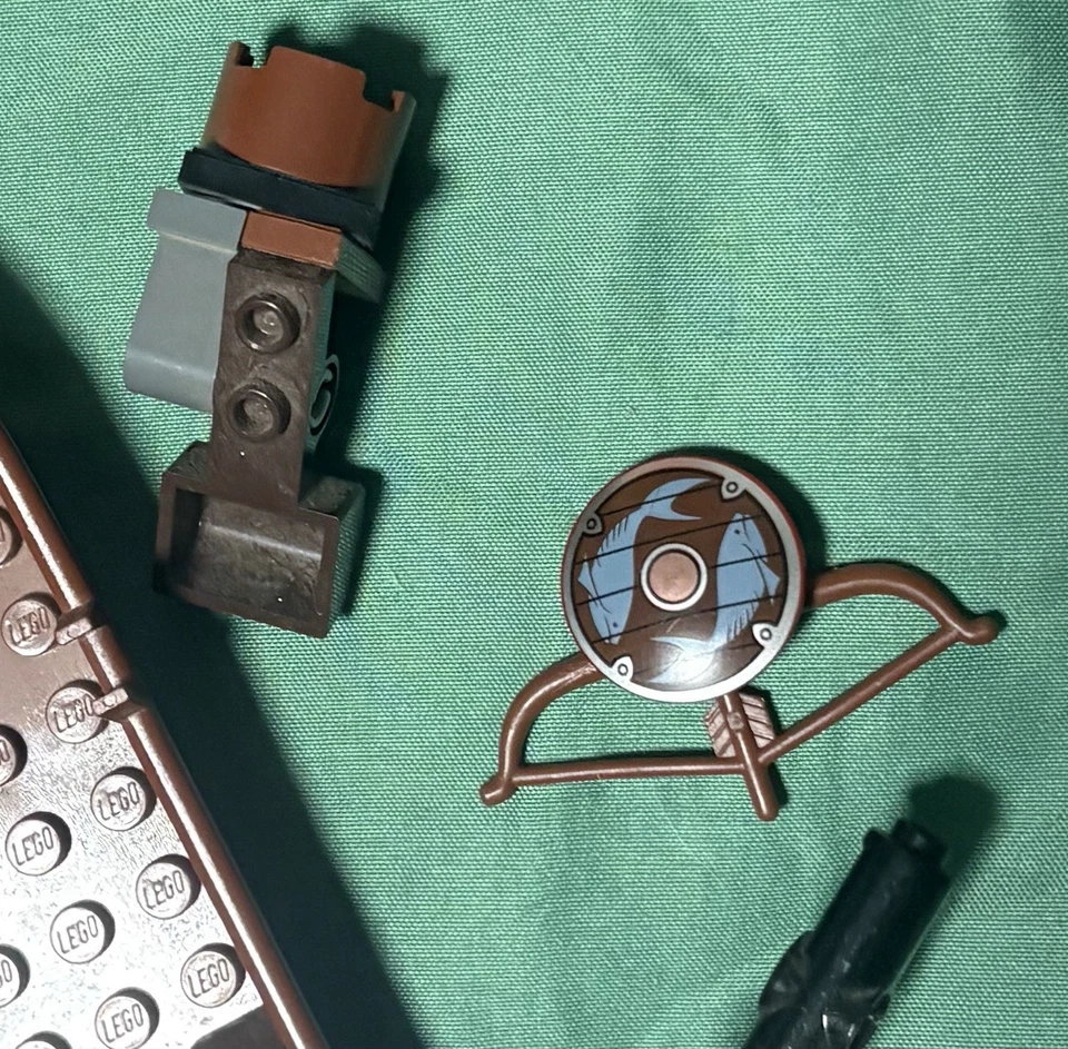 LEGO Lord of The Rings 79013 Lake Town Chase (PARTIAL BUILD) with instructions - Image 4 of 4