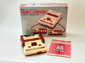 Nintendo Famicom Console Boxed + Controllers AC Adapter RF Switch & Game Lot JP